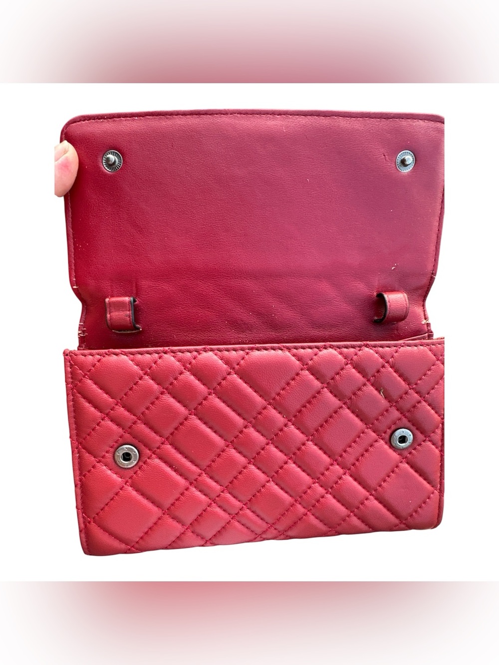 Kurt Geiger red clutch with broken lock ring - Picture 2 of 5
